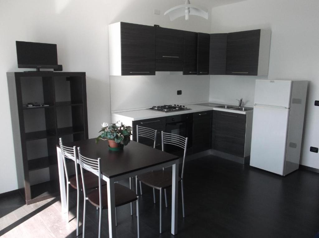 Residence Leggeri Apartments Domaso Exterior photo